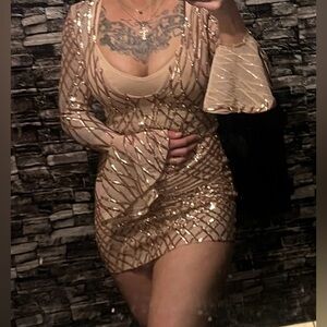 Javoni Dress sequin,mesh and sparkles dress size M gold an nude long sleeve NWOT